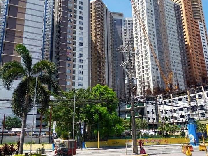 Studio Rent to Own RFO Condo for Sale in Boni Mandaluyong