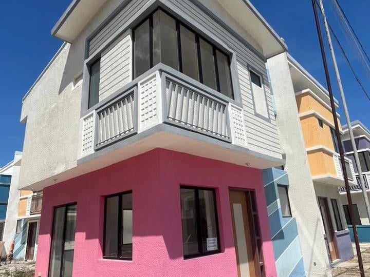 For Sale 3(three) -bedroom Townhouse Tanza Cavite