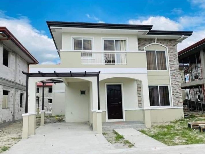 3 bedrooms and single detached house and lot For Sale in Angeles Pampa