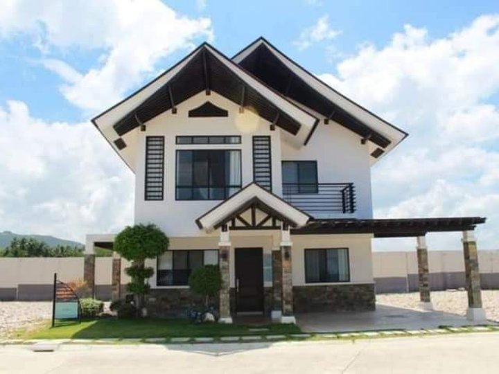 RFO 2 STOREY ,SINGLE DETACHED BEACHFRONT H&L  IN ARGAO,CEBU