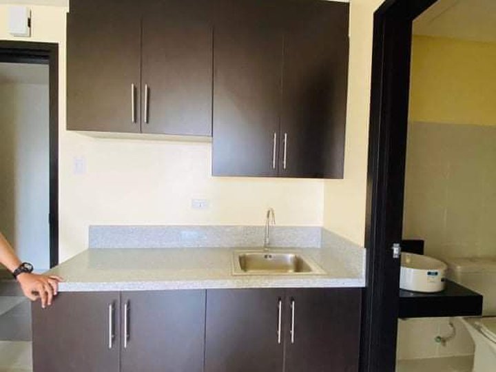 Ready to Move in 1 Bedroom Unit Cash Payment 700K Discount The Rochester Garden in Pasig