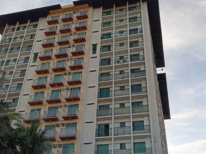 36 sqm 1- bedroom Condo For Sale in Las Pinas Metro Manila