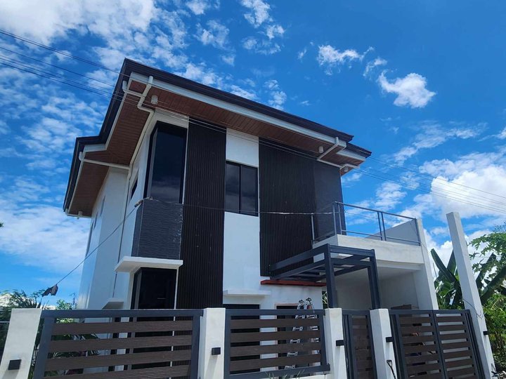 Brand-new 4-bedrooms House & Lot  w/ Balcony for Sale in Marigondon, Lapu-Lapu
