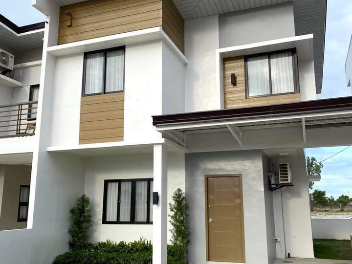 3-bedroom Single Attached House(Safron)For Sale in Clark Global City