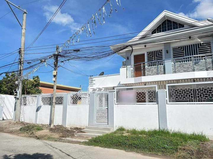 4-bedroom House For Sale with Swimming Pool in San Fernando Pampanga