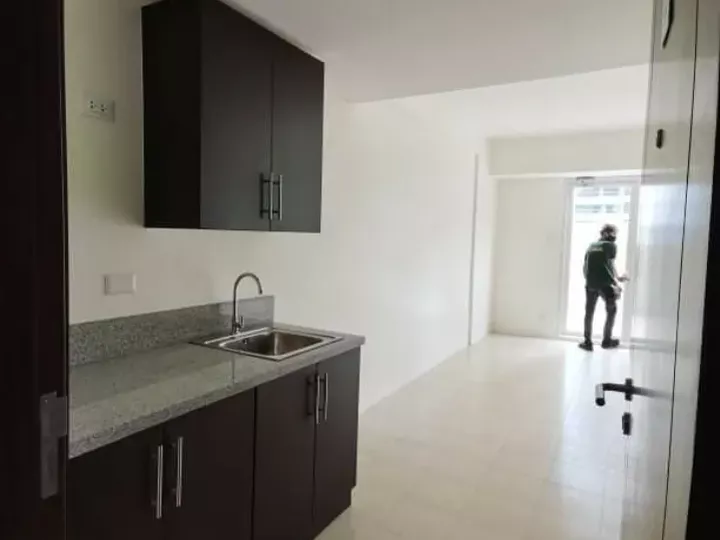 Condo studio unit rent to own in Mandaluyong