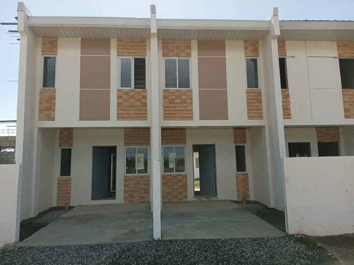 SMDC Townhouse For Sale in Padre Garcia Batangas
