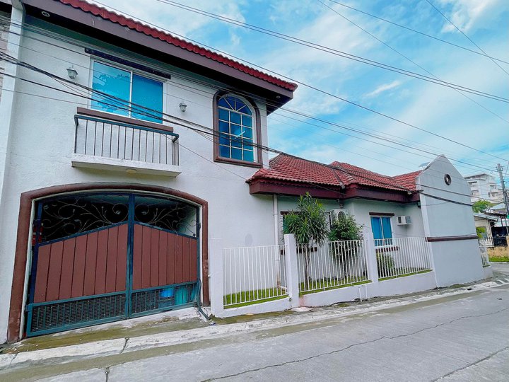 4-bedrooms Single Detached House & Lot For Sale inside Subdivision in Consolacion Cebu