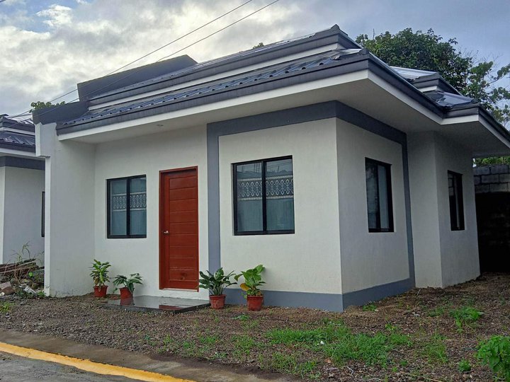 2-bedroom Single Attached House For Sale in Bacolod Negros Occidental