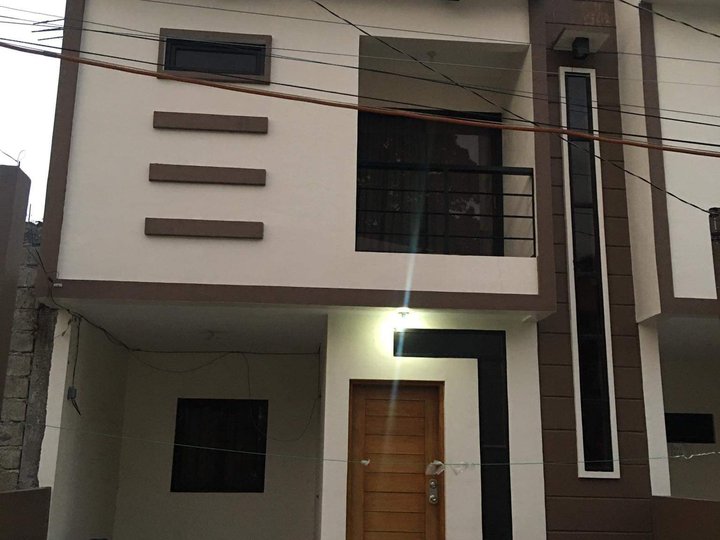 House and Lot, 3 bedrooms TOWNHOUSE, LIPA CITY COMPLETE TYPE