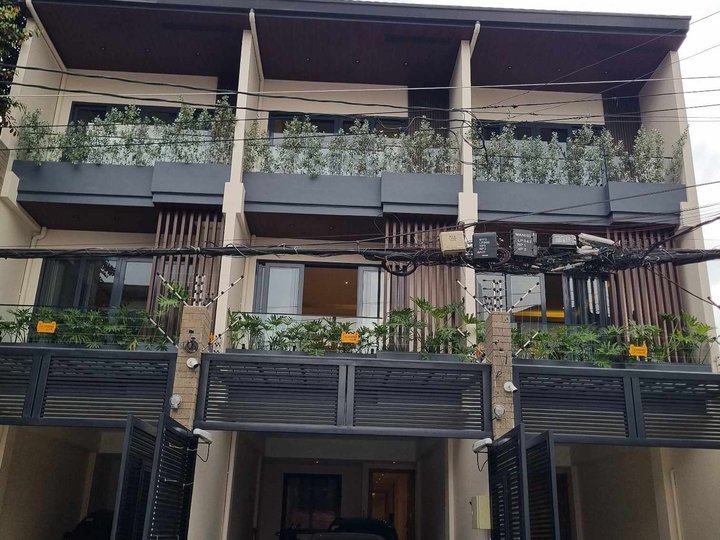MODERN ELEGANT TOWNHOUSE FOR SALE IN MANDALUYONG CITY