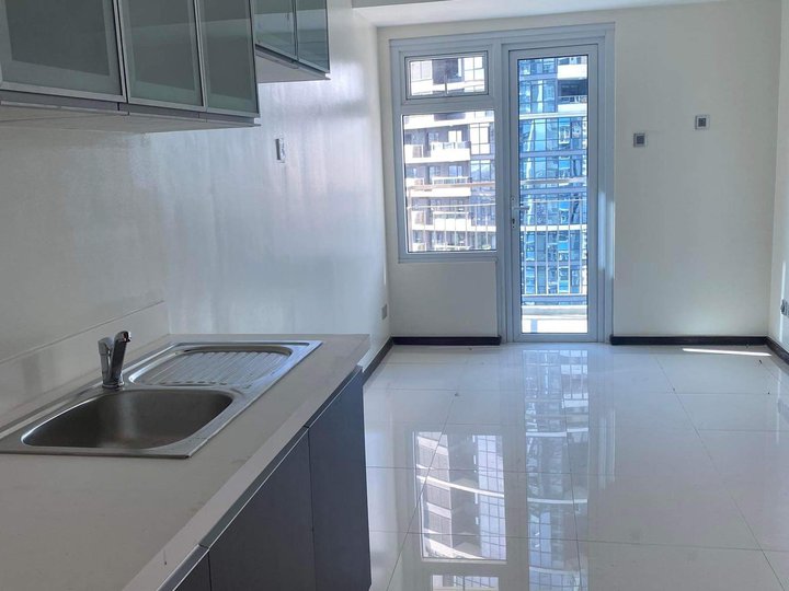 1br ready for occupancy unit for sale in BGC