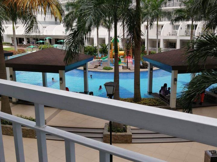 1BR with BALCONY - SHELL RESIDENCES MOA!
