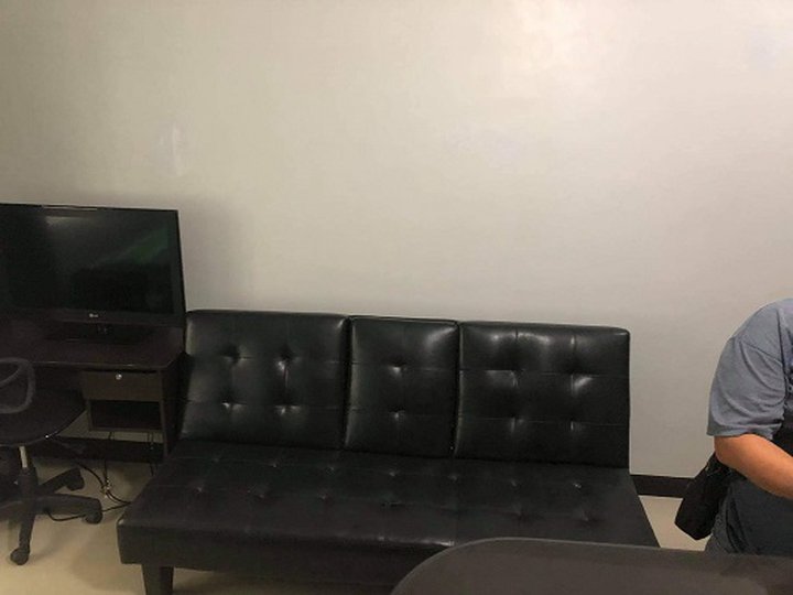 FOR RENT: 22sqm Studio Unit in Stamford Executive Residences McKinley
