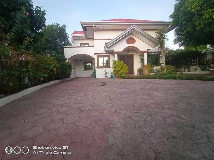 4 Bedrms Single Detached house with Pool Indang Cavite
