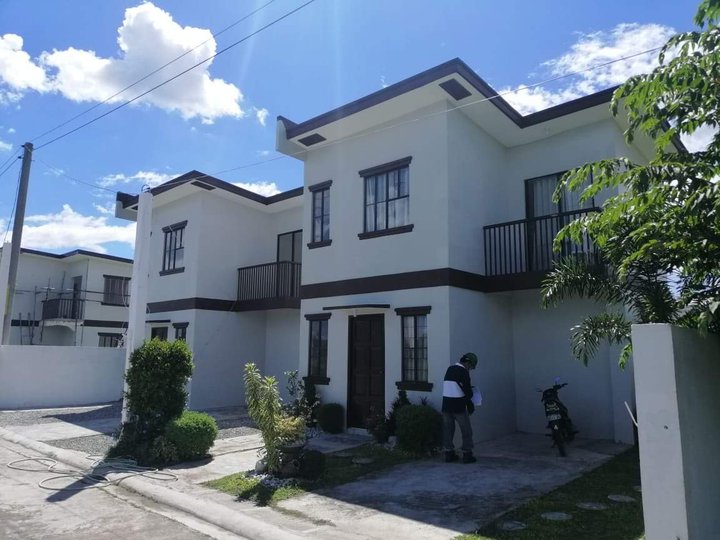 NON-RFO Single Attached House for Sale near Clark