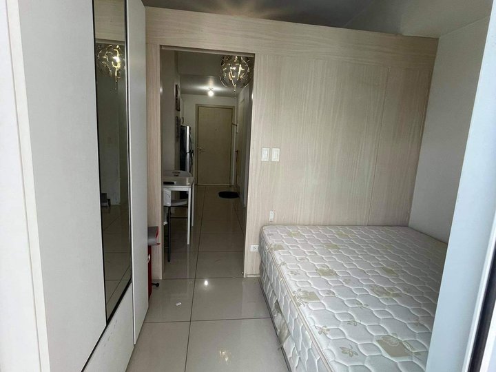 1 BR Unit SM Jazz Makati for Sale