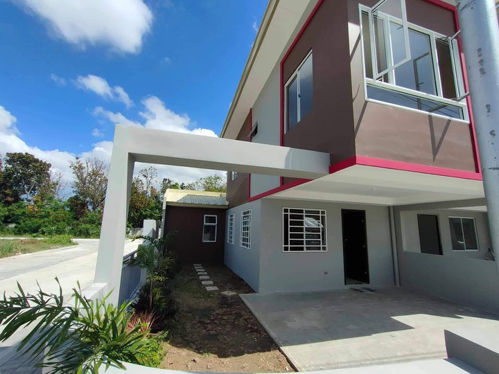 3Bedroom House and Lot for Sale in Imus Cavite