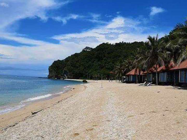 Unlimited Access to Beach|For Investment or Retirement House & Lot