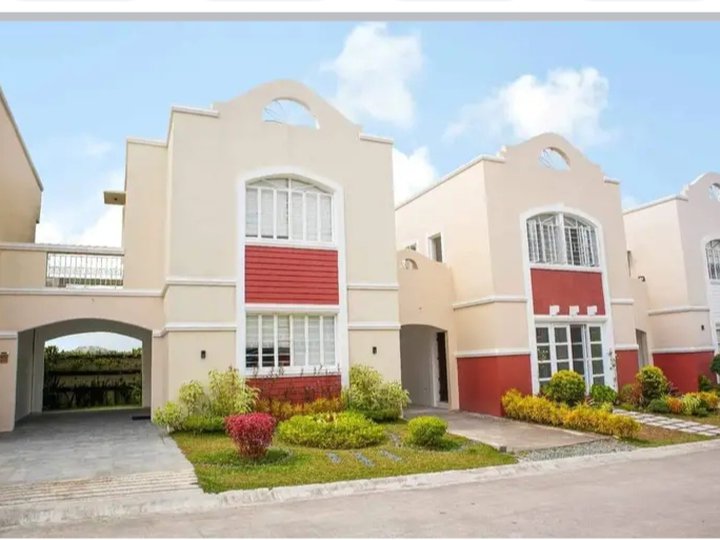 PAGIBIG Financed Single Detached House Flood Free area