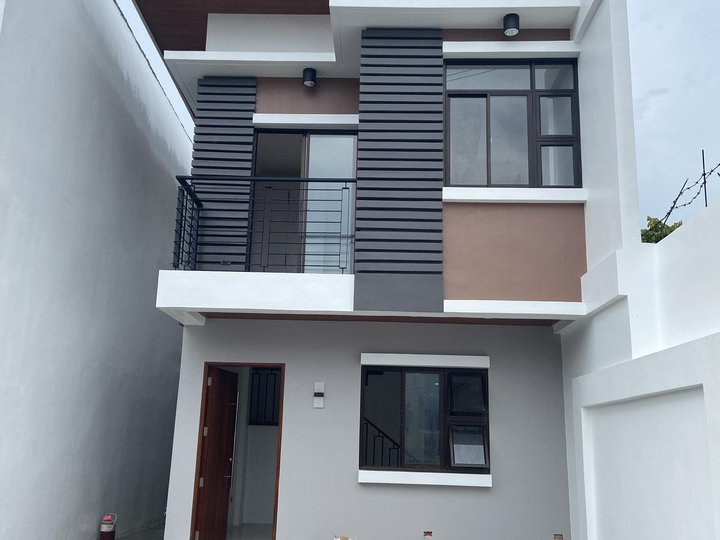 Single Attached RFO / Preselling House and Lot For Sale SM City Angono