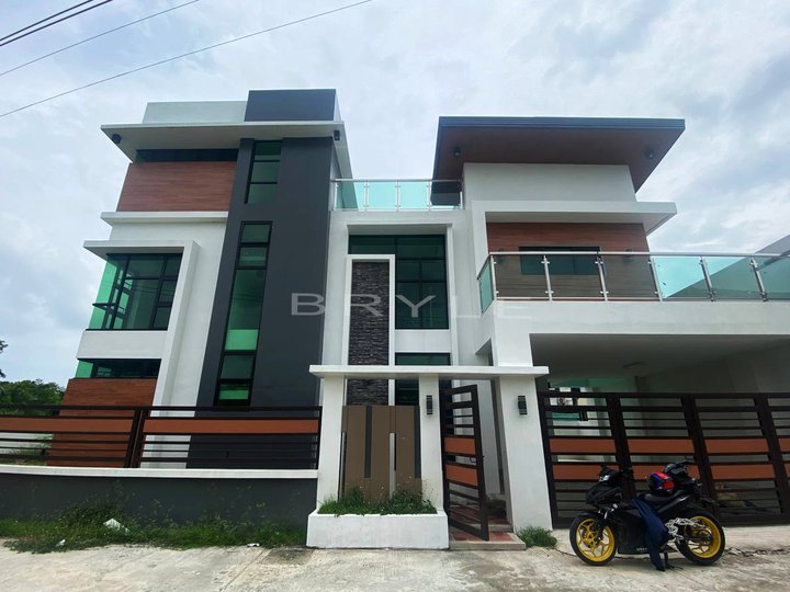4 Bedroom Single Attached House for Sale in Calasiao Pangasinan