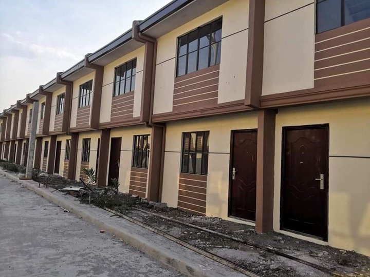 RFO Rent to Own house in lot for sale  Imus