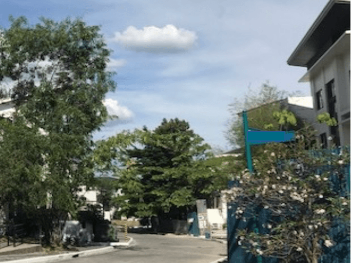 Best Value LOT for Sale in McKinley Hill Taguig City