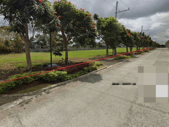 Prime Location Commercial Lot @ 652 sqm. 60k/sqm in Sta Rosa Laguna near Nuvali, Makati, Tagaytay