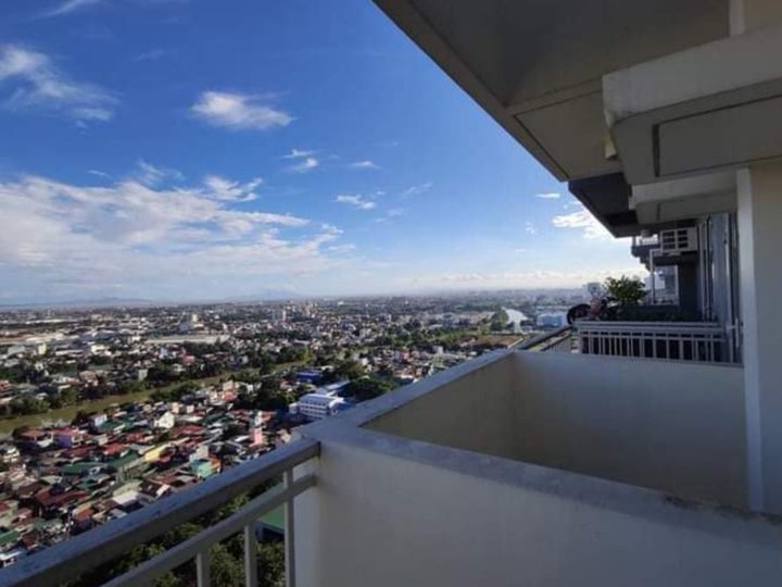 RFO PENTHOUSE BI LEVEL UNIT 130sq.m at P25,000 Monthly - 1M DP MOVE-IN