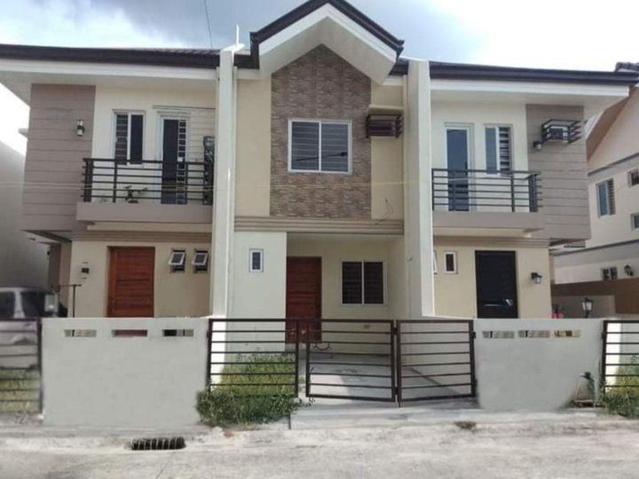15% Dp and 18months longger down payment 2br townhouse for sale Molino