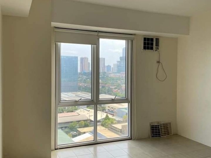 Rent to own 2br with balcony pet friendly