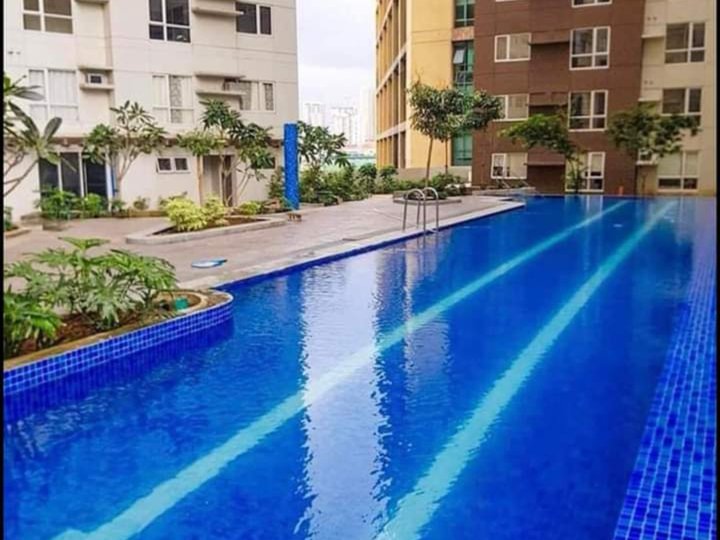 RFO 2-BR 50sqm Corner facing City View in Mandaluyong near Ortigas