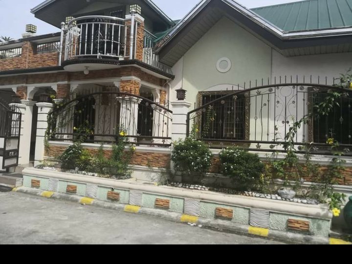 8-bedroom Single Attached House For Sale in General Trias Cavite