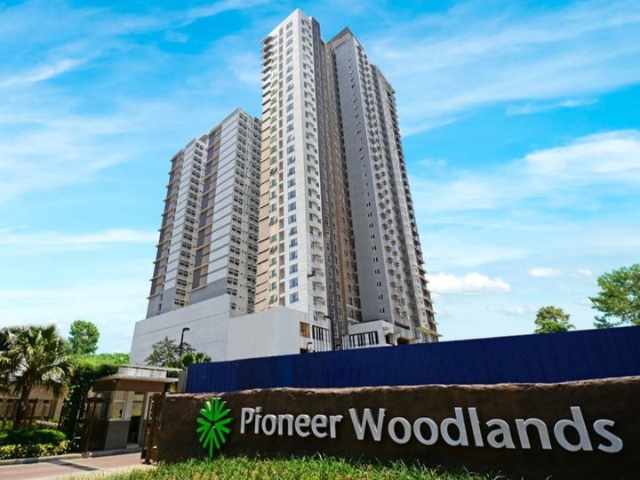 Rent to own 1bedroom condo for Sale,Edsa Mandaluyong nr.Bgc,Makati Pioneer Woodlands
