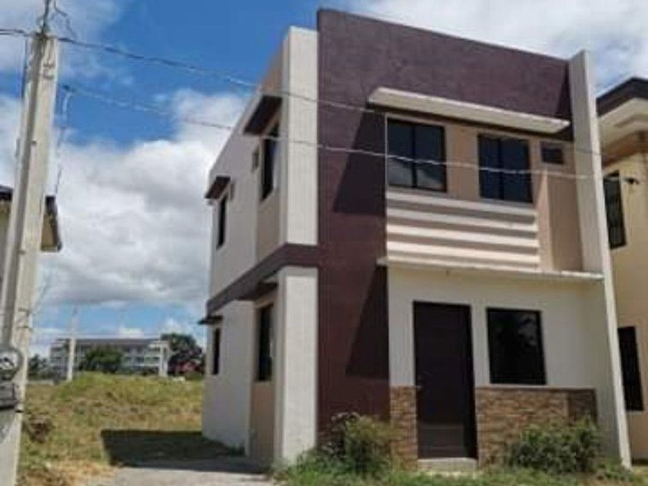 3 bedrooms READY FOR OCCUPANCY LIPA CITY, NEVIARE 140sqm Lot area