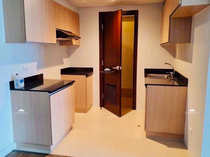1 BR 1 Bedroom Condo for Sale in Solstice Tower, Makati City
