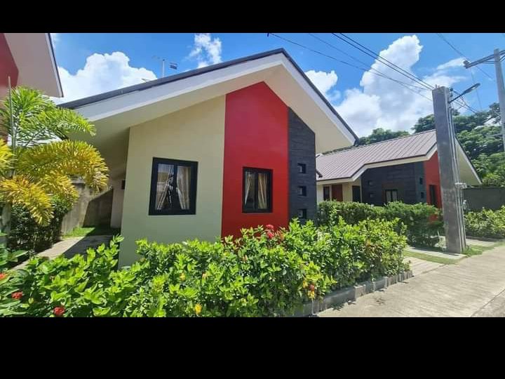 42.13 sqm 2-bedroom Condo For Sale in Minglanilla Cebu