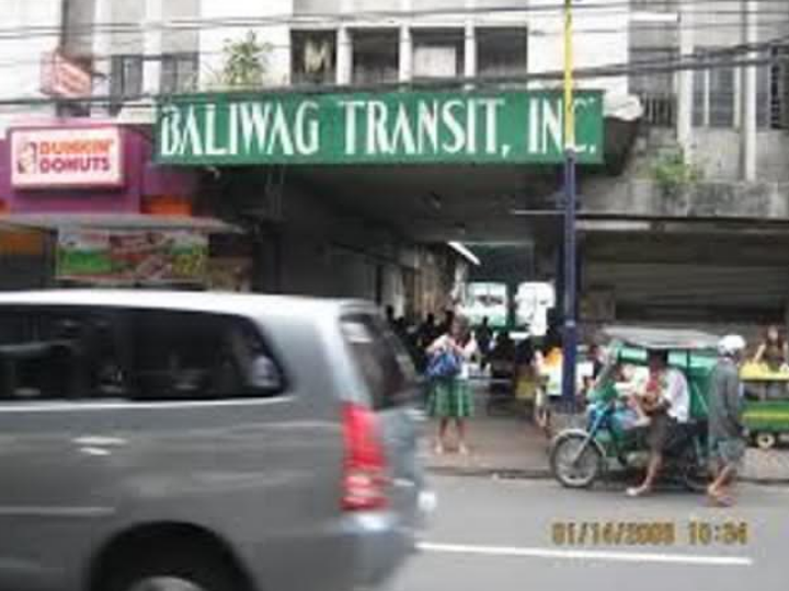 For Sale Commercial lot wide frontage along rizal ave ext Caloocan