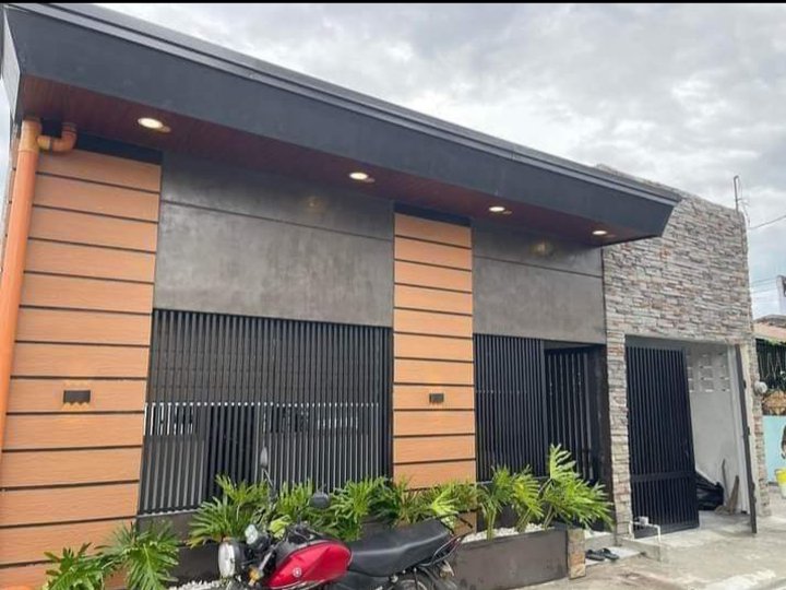 3-bedroom Townhouse For Sale in Santa Rosa Laguna