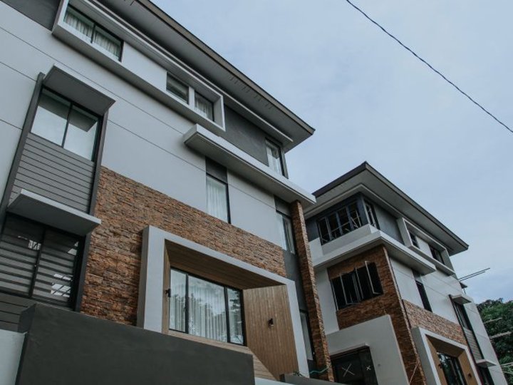Brand New Townhouse in Quezon City near in Roosevelt Avenue & TRINOMA