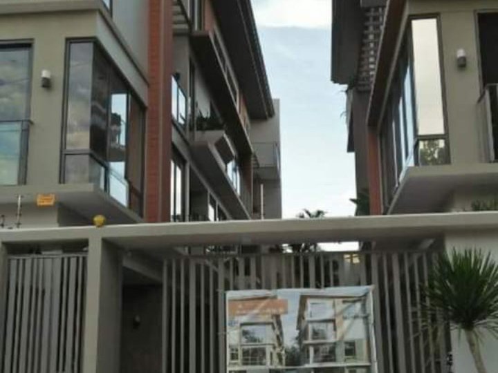 4-bedroom Townhouse with Attic For Sale in Manila Metro Manila