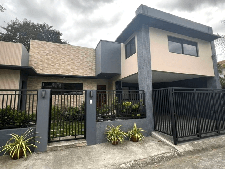 3-Bedroom Bungalow House for Sale in BF Homes Paranaque