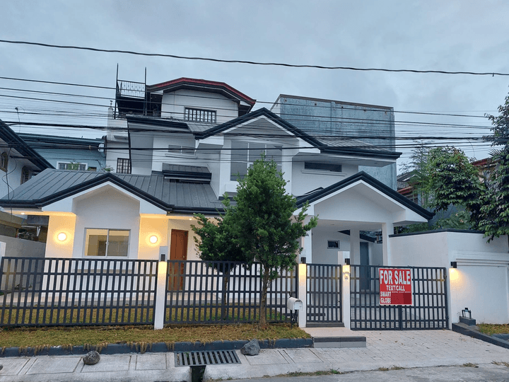 4-Bedroom House for Sale in Diliman, Quezon City