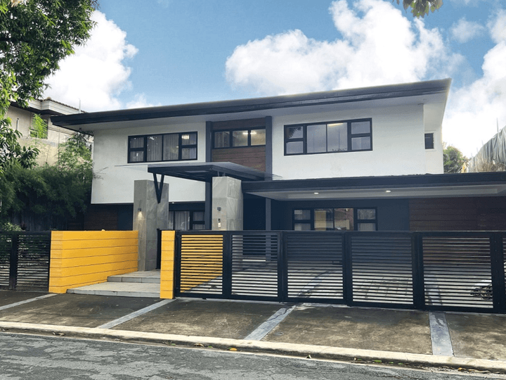 4 Bedroom House and Lot for Sale in Magallanes Village