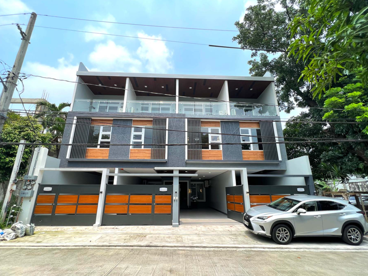 5 Bedroom Townhouse for Sale in Don Antonio Heights Quezon City