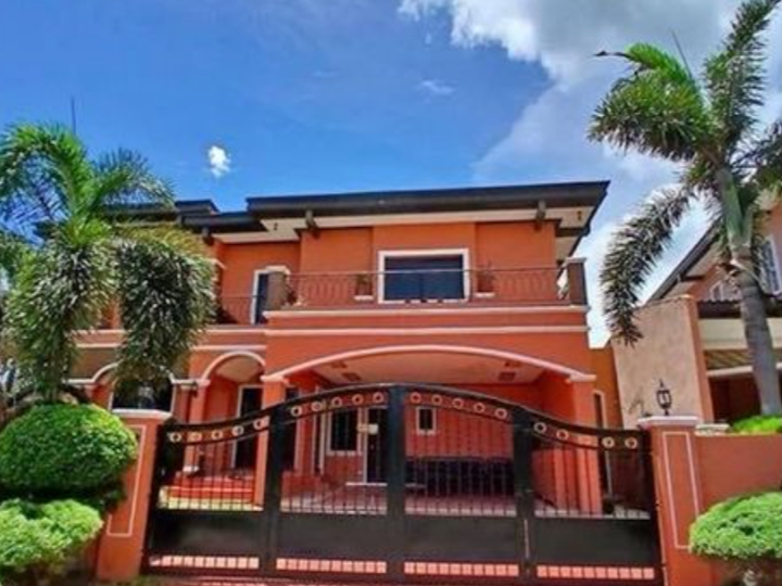 Italian Themed 5-Bedroom House for Sale in Portofino South, Las Pinas