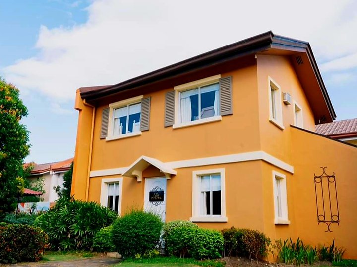 5BR ELLA  Single Attached house for sale in Bulakan Bulakan
