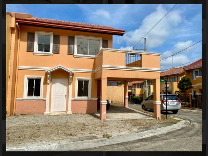 3BR w/ Balcony Single Detached corner house for sale in buho silang