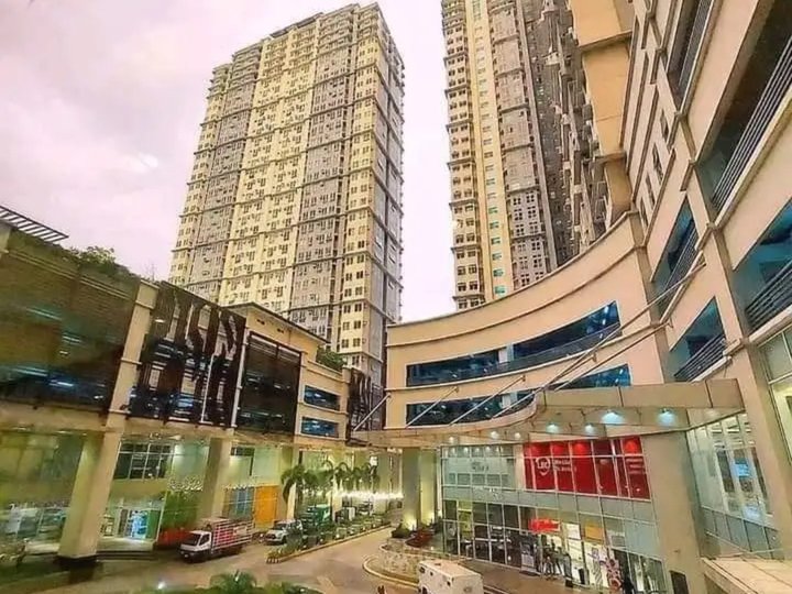 77.00 sqm 3-bedroom Condo For Sale in Makati Metro Manila